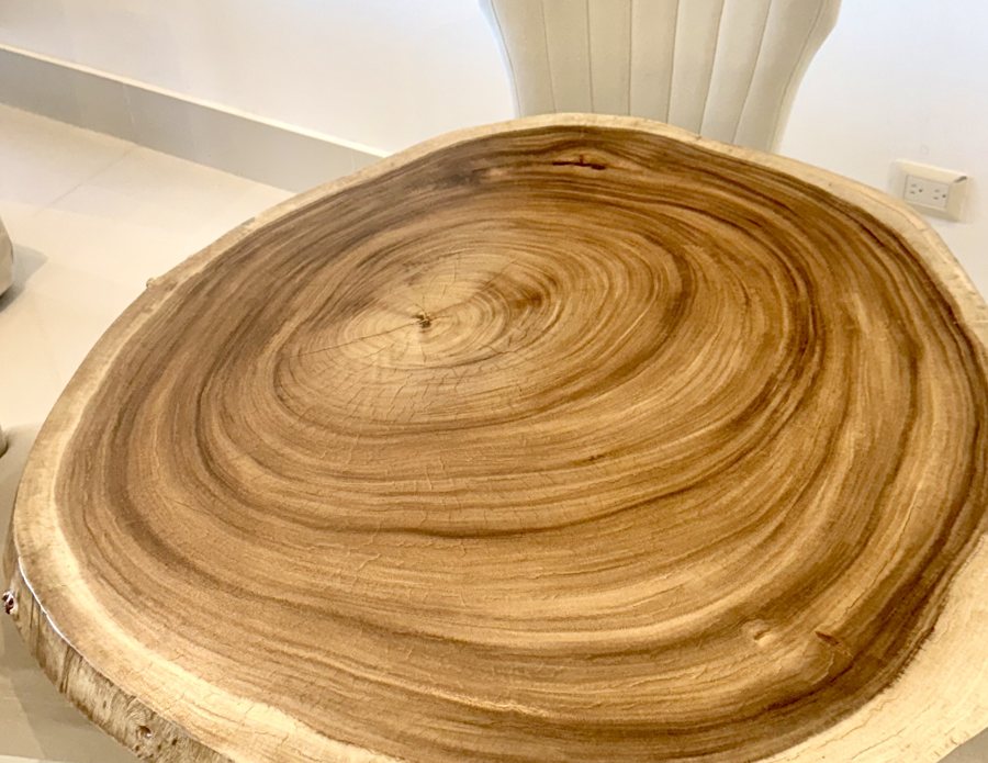 Close-up of Dominican hardwood grain on a finished piece
