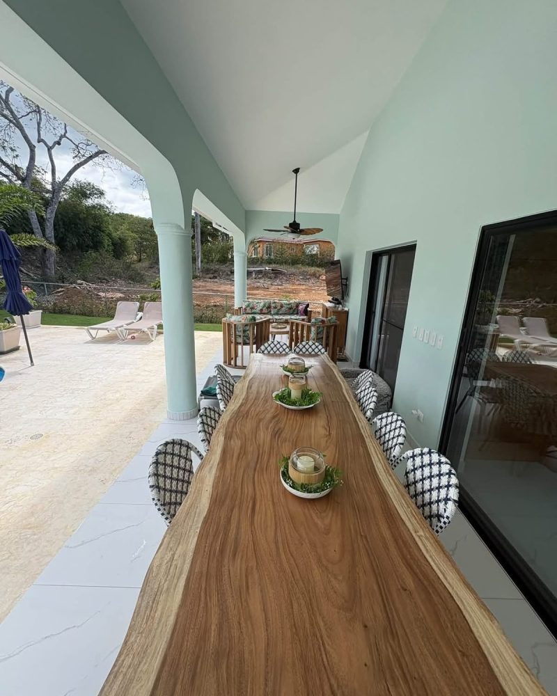 Long Live Edge Terrace Table