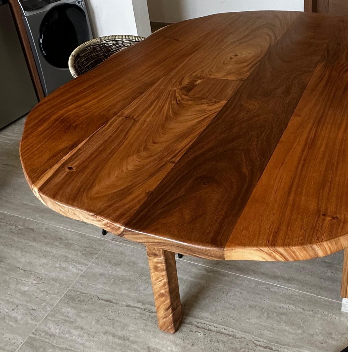 Oval Dining Table